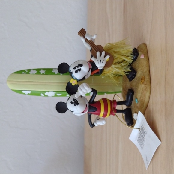 New Mickey and Minnie Bobblehead - Picture 1 of 4